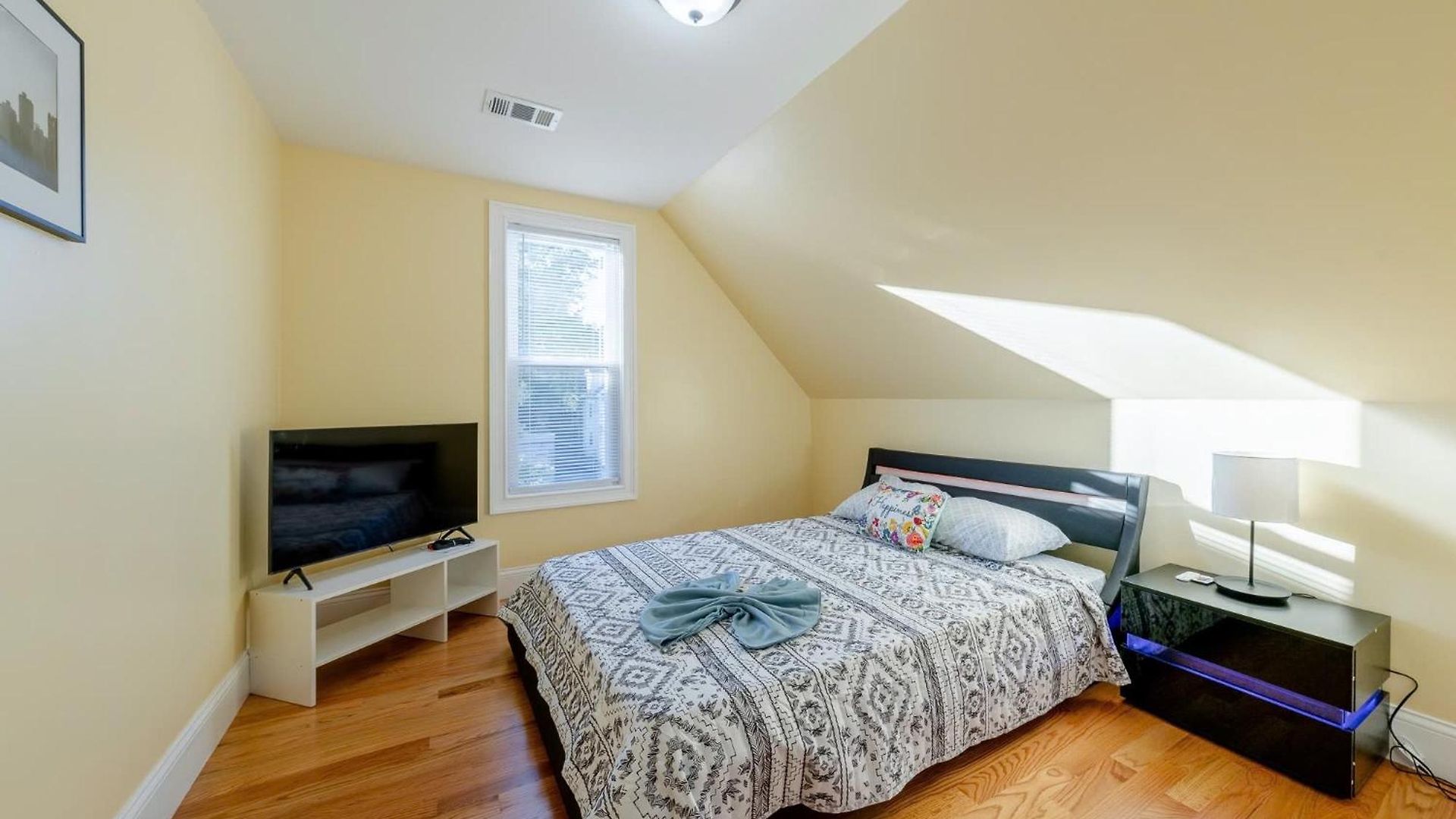 Apartment Family-Friendly 4Br Boston Stay Near Franklin Park, Free Parking, Near Mtba 233-3