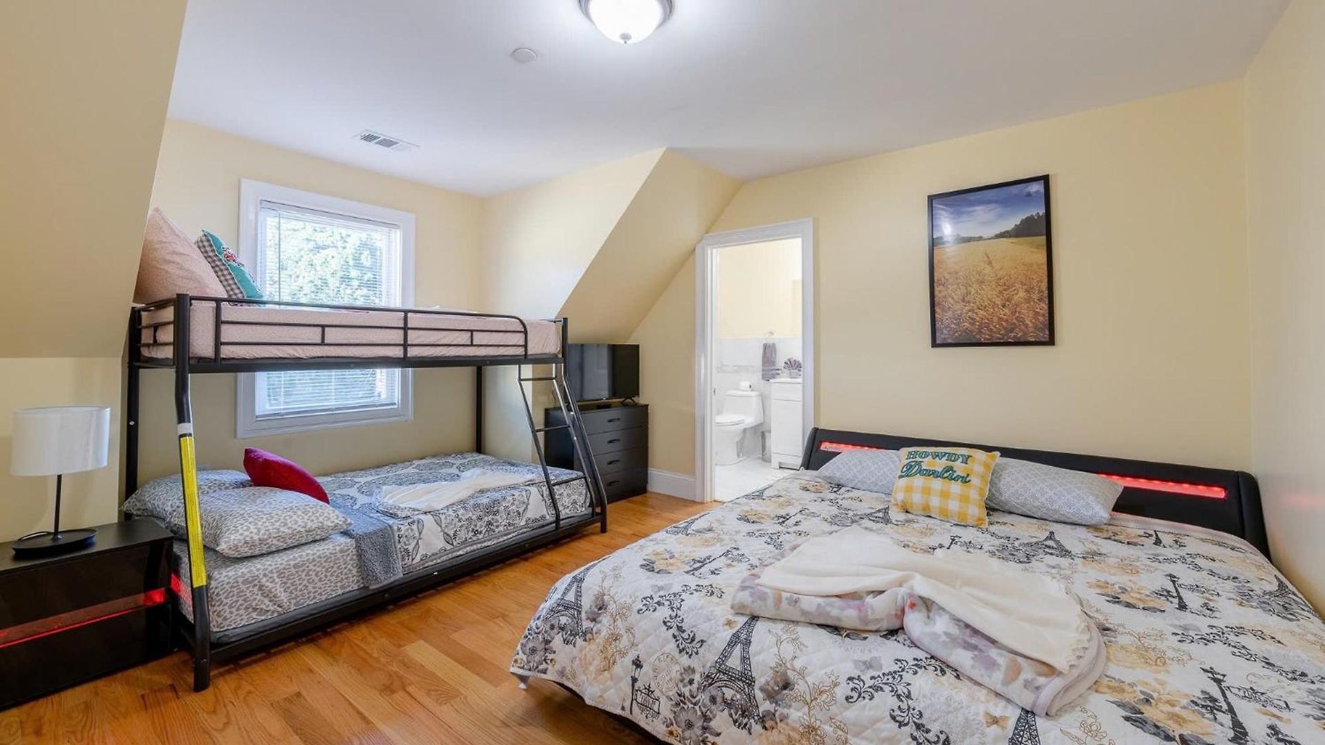 Apartment Family-Friendly 4Br Boston Stay Near Franklin Park, Free Parking, Near Mtba 233-3 Boston