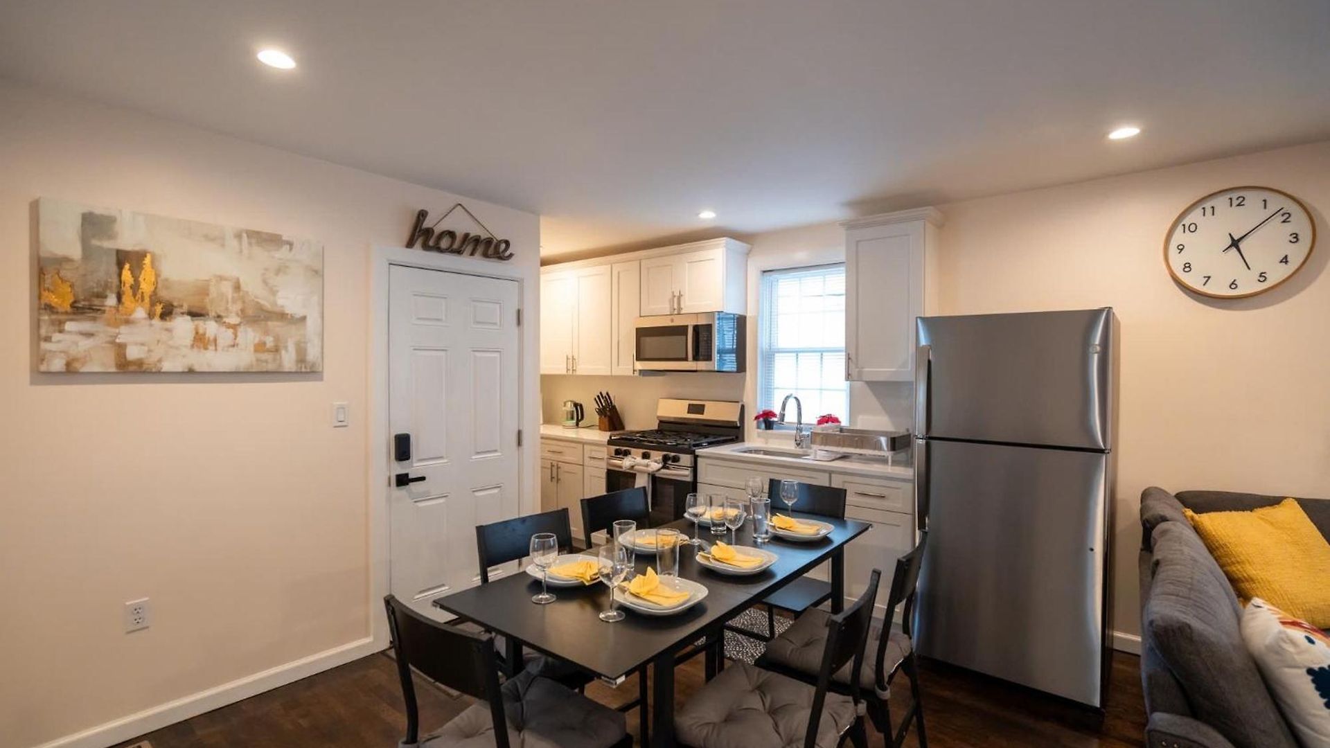 Stylish 4br Boston, Pet-friendly Near Savin Hill, I-93 & Red Line 30-1 Apartment