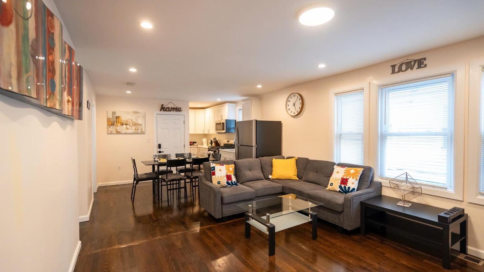 Stylish 4br Boston, Pet-friendly Near Savin Hill, I-93 & Red Line 30-1 Apartment *