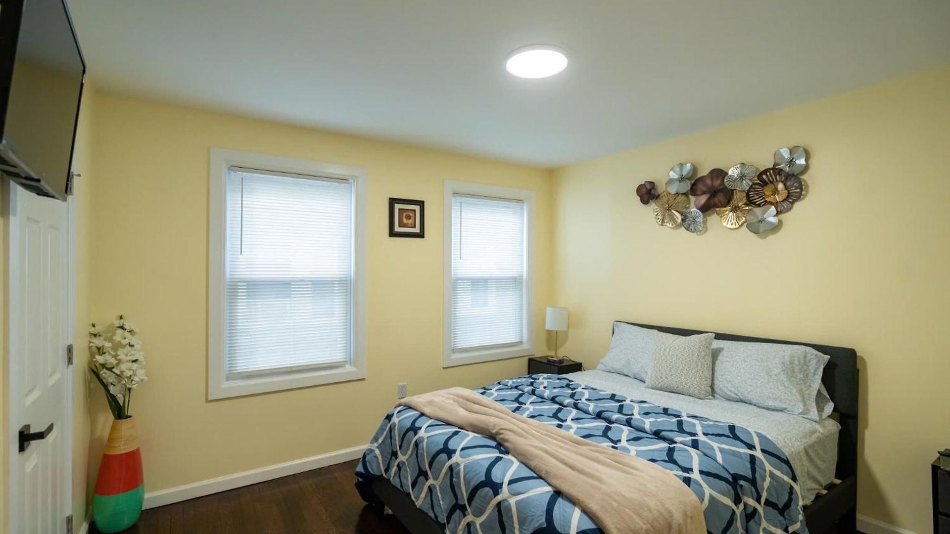 Apartment Tranquil 3br W Balcony, Parking, Bathtub Near Franklin Park Zoo 303 *
