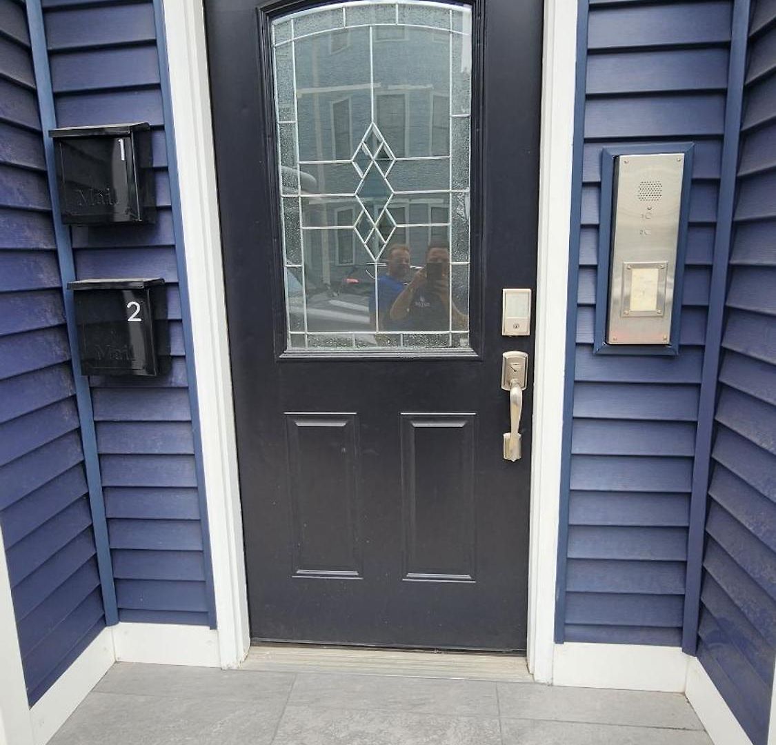 Ultra Convenient Luxury In South With Private Parking Garage Apartment