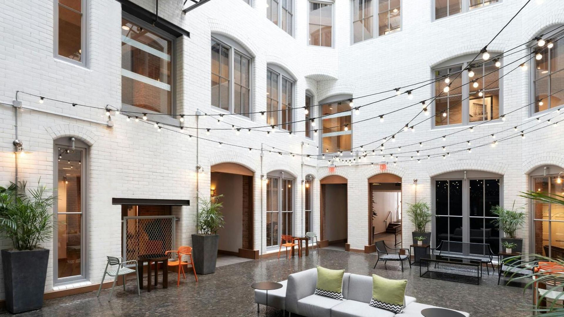 By Marriott Downtown Seaport