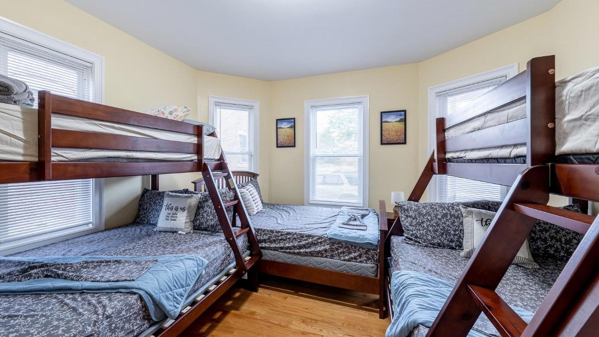 4br - Pet Friendly & Free Parking, Near Mbta Station 2331 * Boston