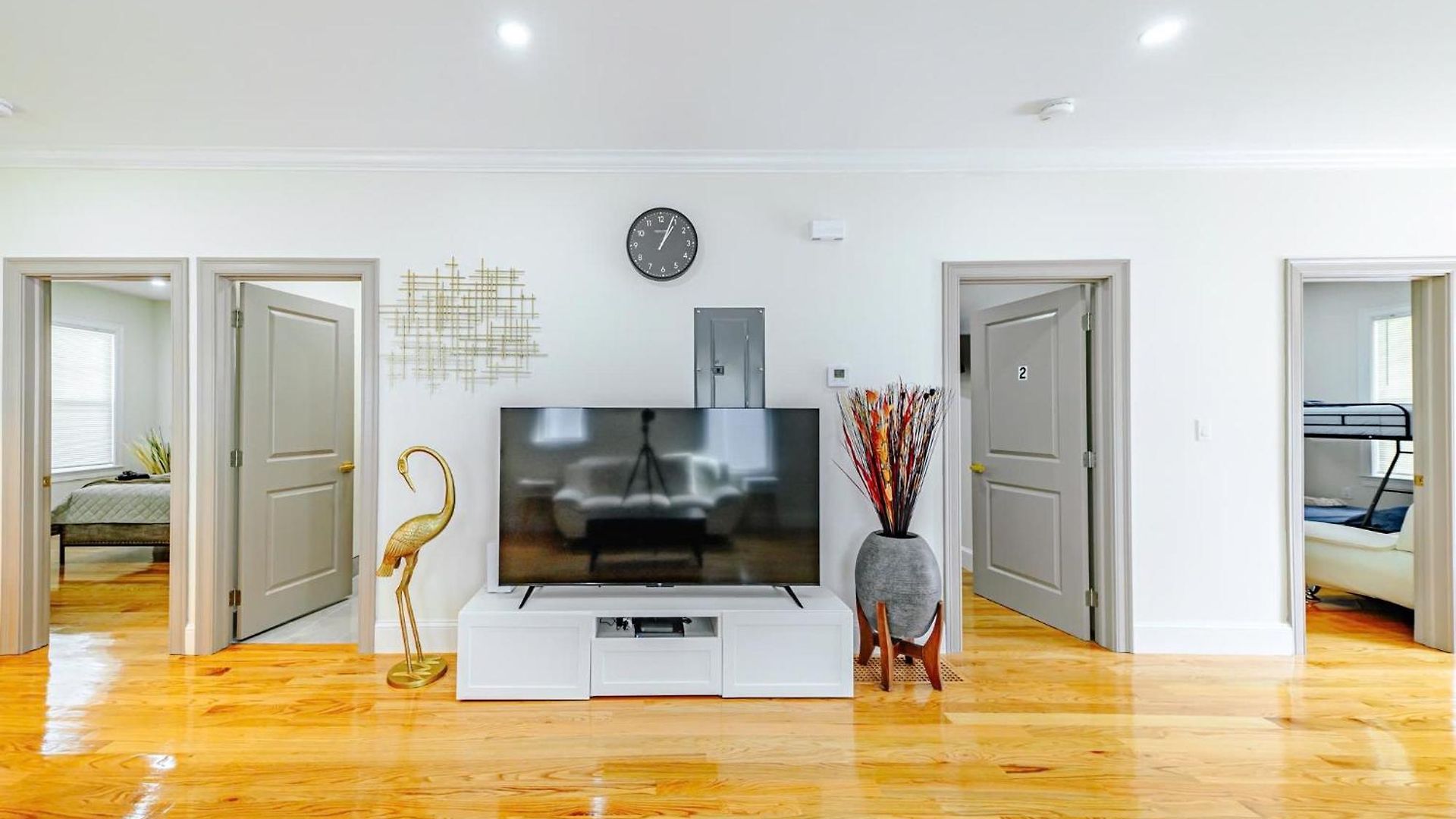 Apartment Modern 3br & 3ba - Patio, Bathtub, Walk To Red Line 82 Boston