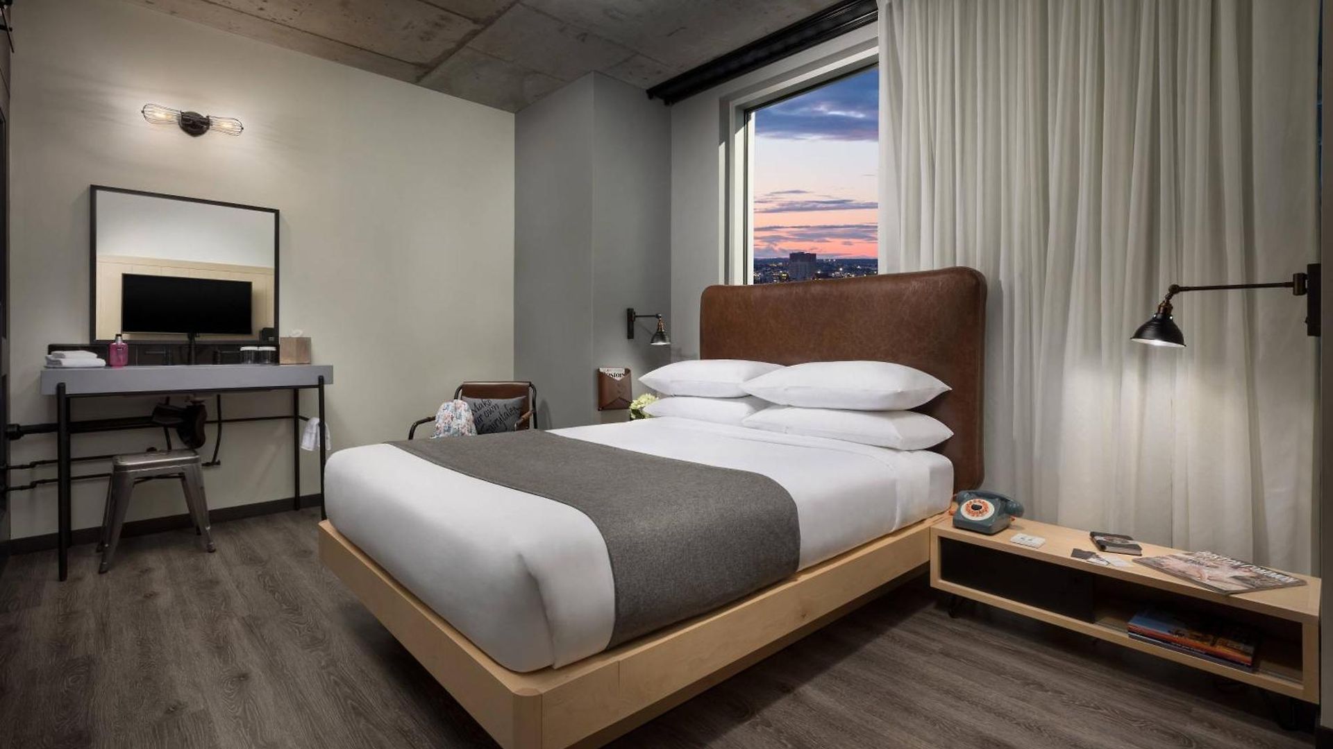 Moxy Downtown Hotel Boston