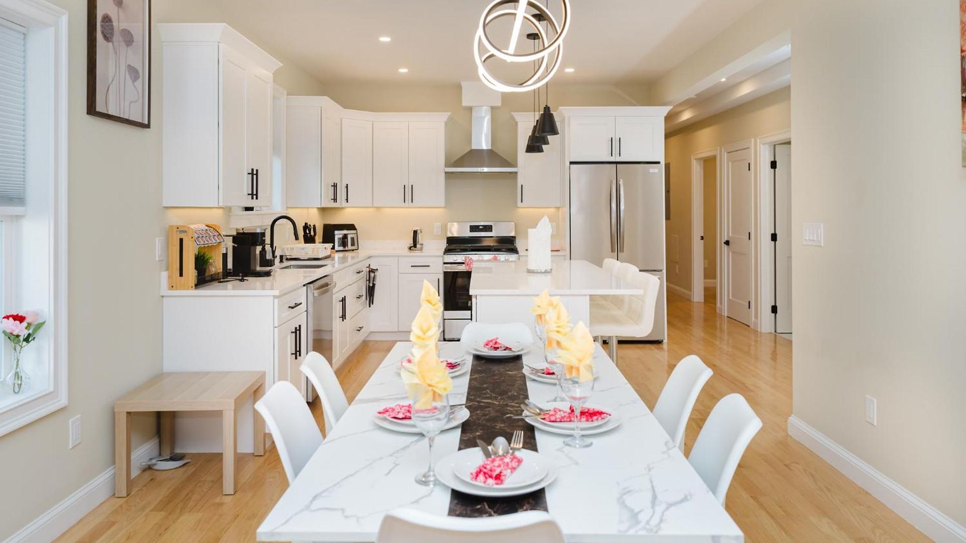 Apartment 4br World Cup Base - Cozy & Modern - Near Franklin Park 60-1