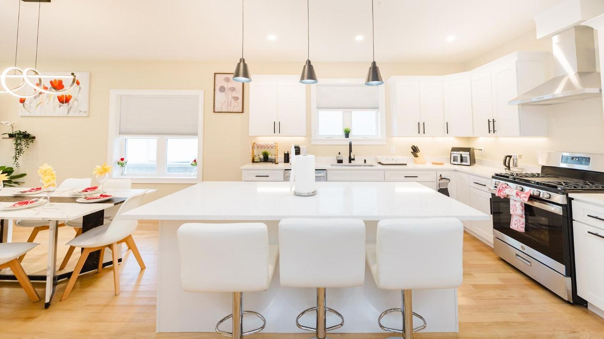 Apartment 4br World Cup Base - Cozy & Modern - Near Franklin Park 60-1