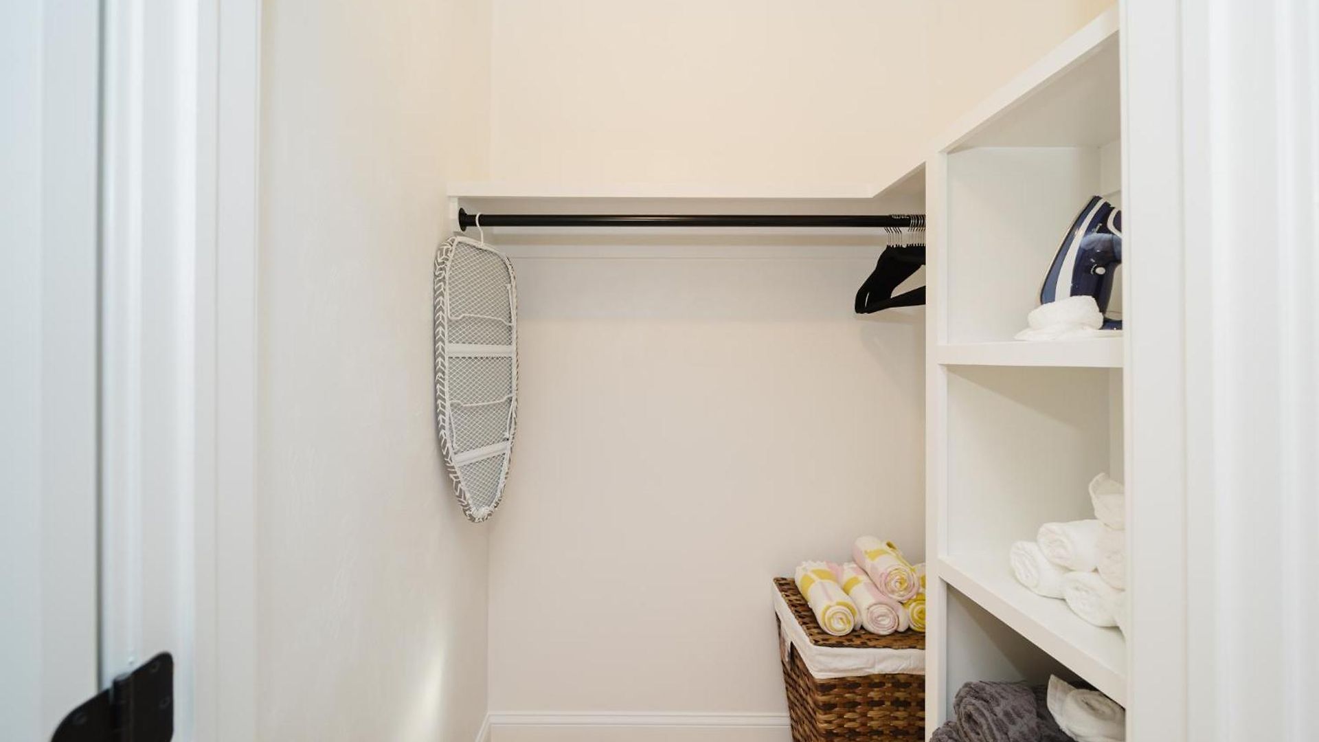 4br World Cup Base - Cozy & Modern - Near Franklin Park 60-1 Apartment
