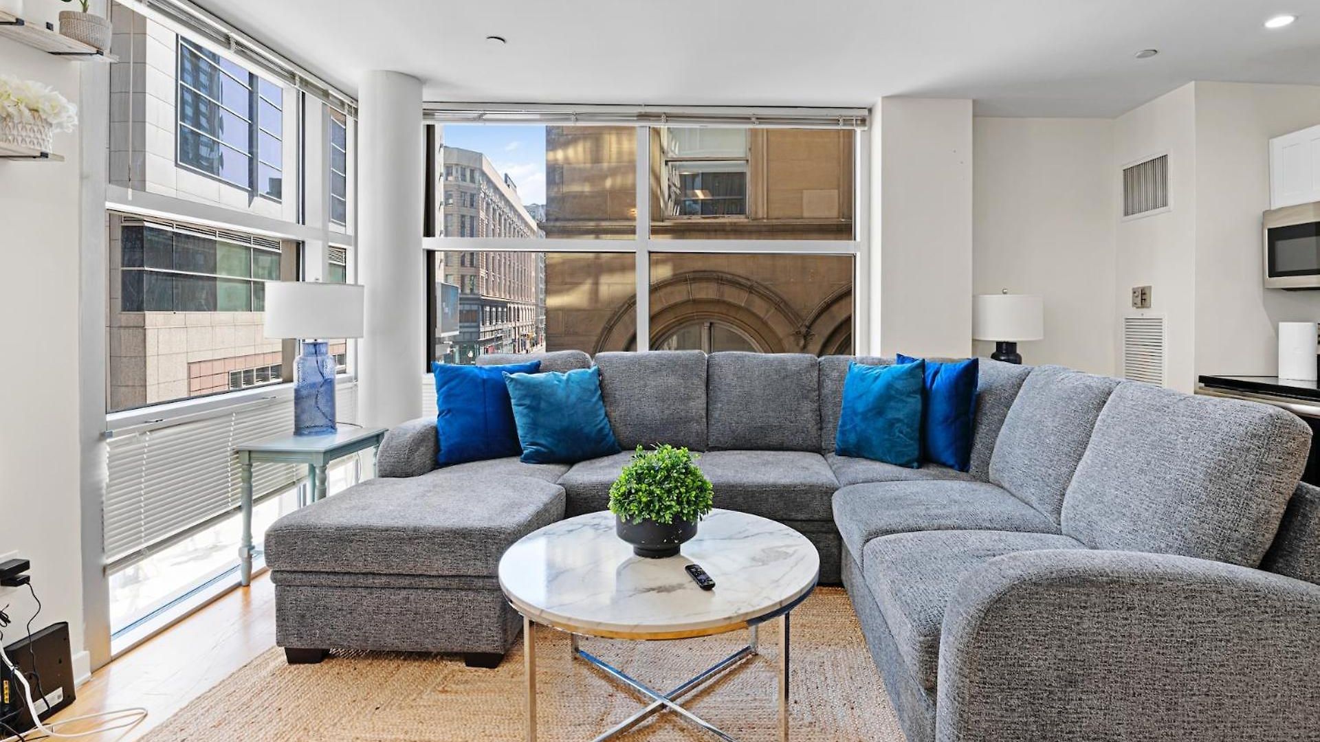 Furnished In Downtown Apartment