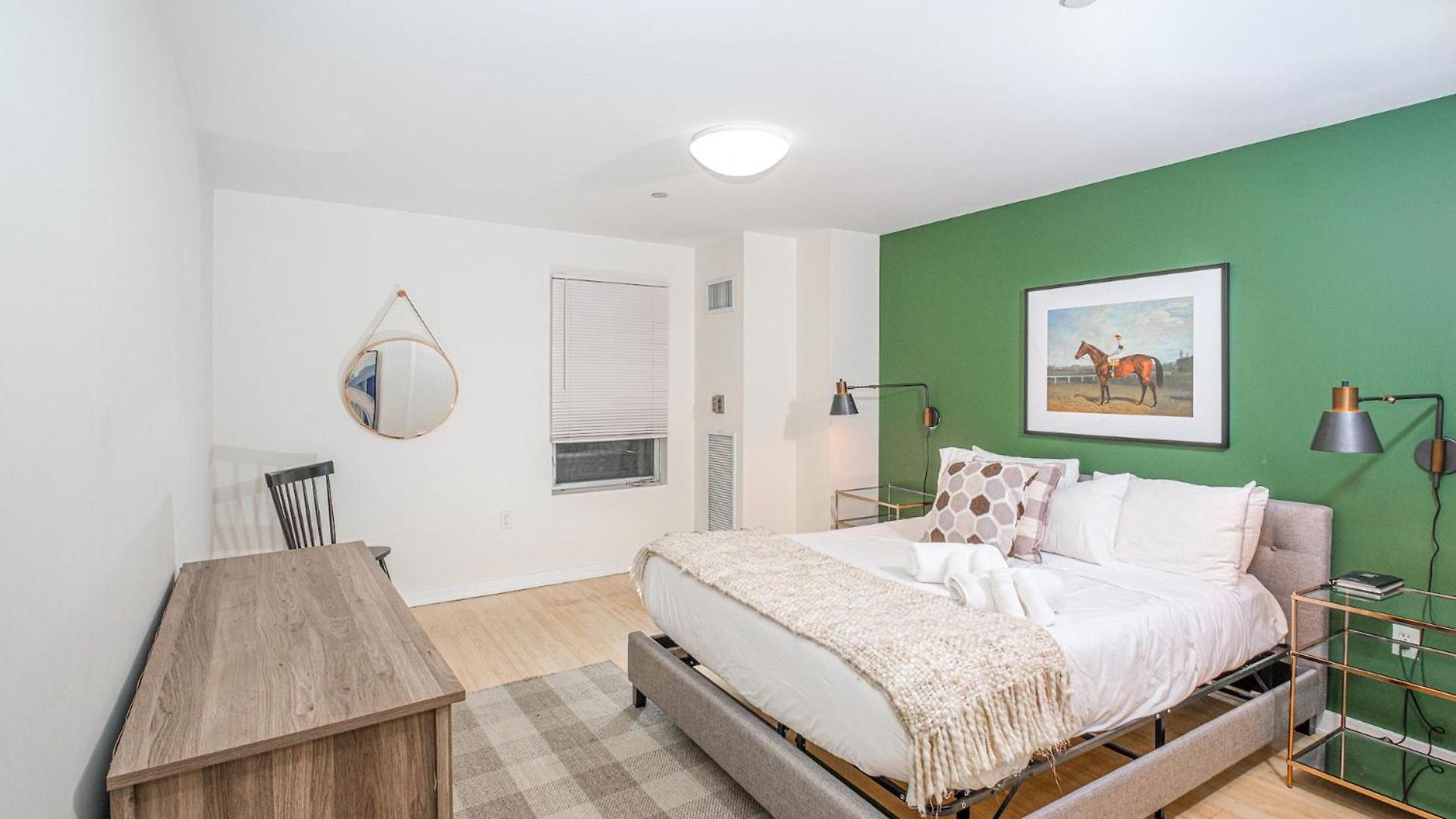 Apartment Furnished In Downtown *