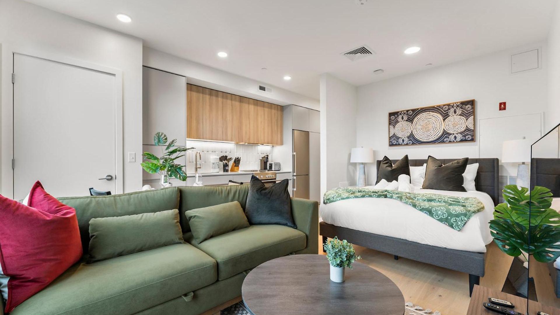 Furnished In South Apartment *