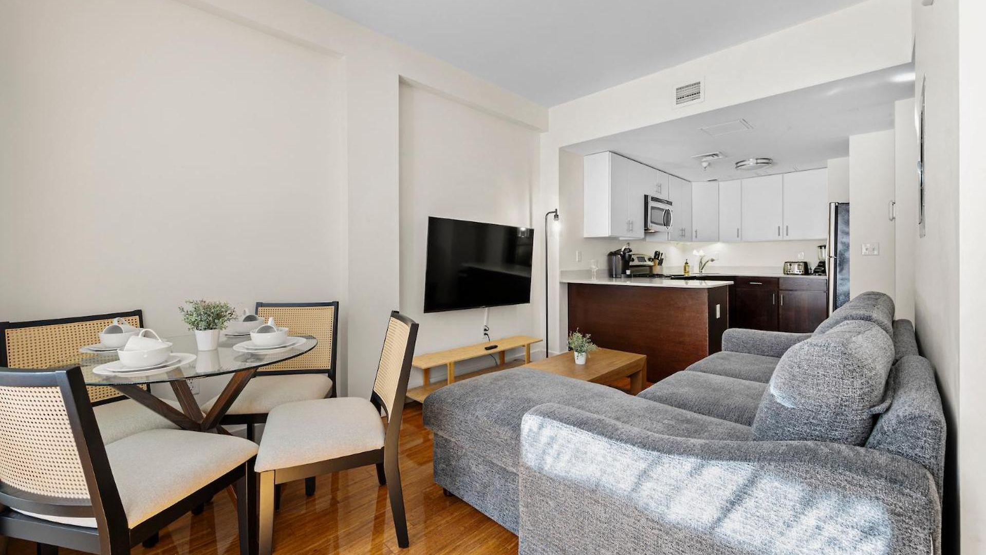 Furnished In Downtown *