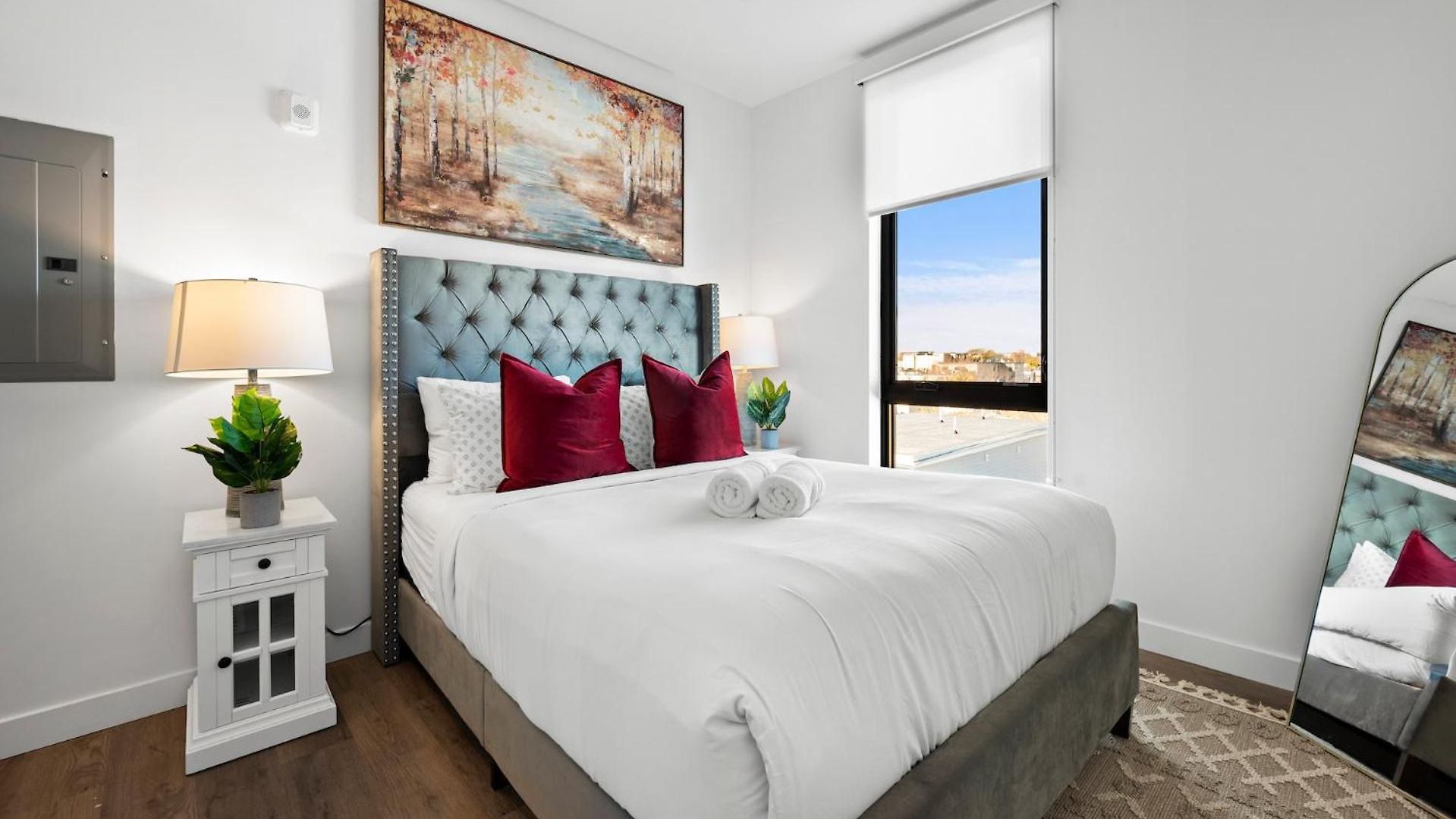 Luxury Furnished Near Logan Airport Apartment *