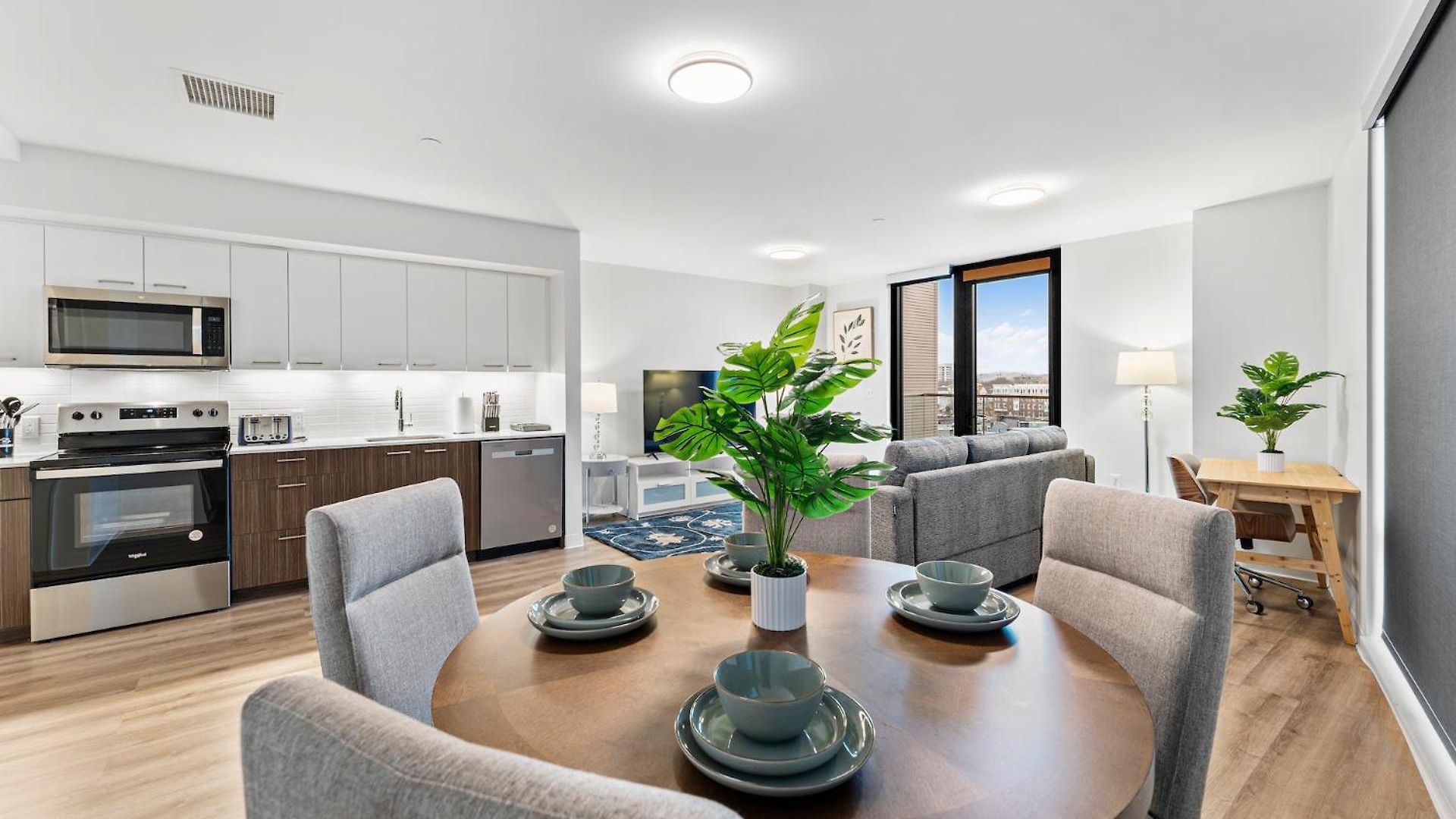Furnished Luxury Next To Harvard Stadium