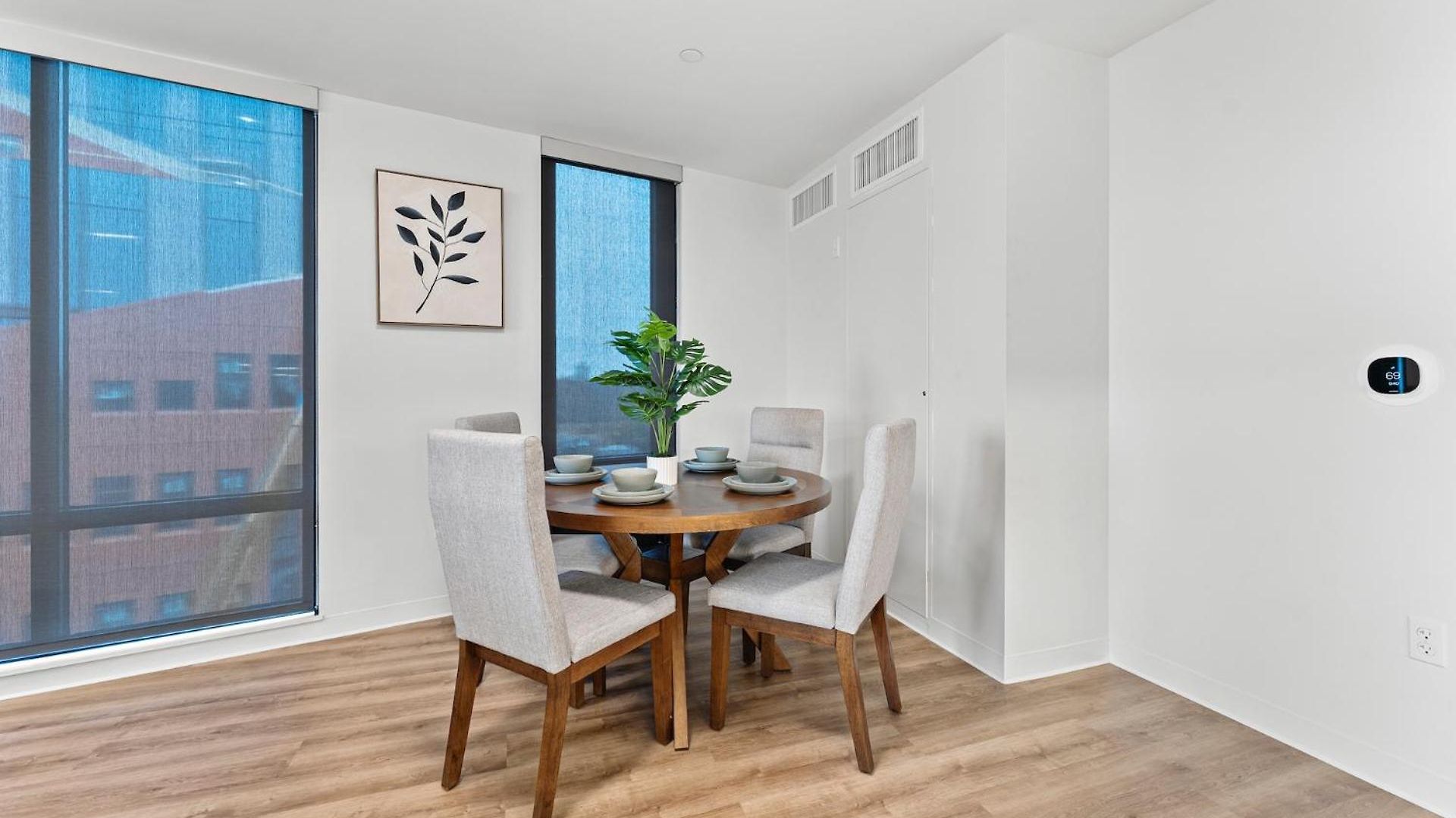 Furnished Luxury Next To Harvard Stadium Apartment *