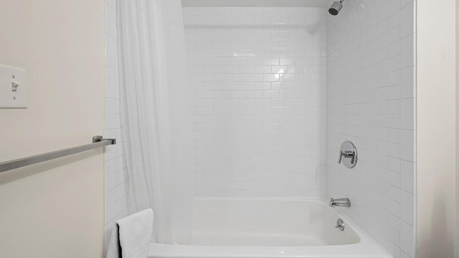 Furnished In Downtown * Boston