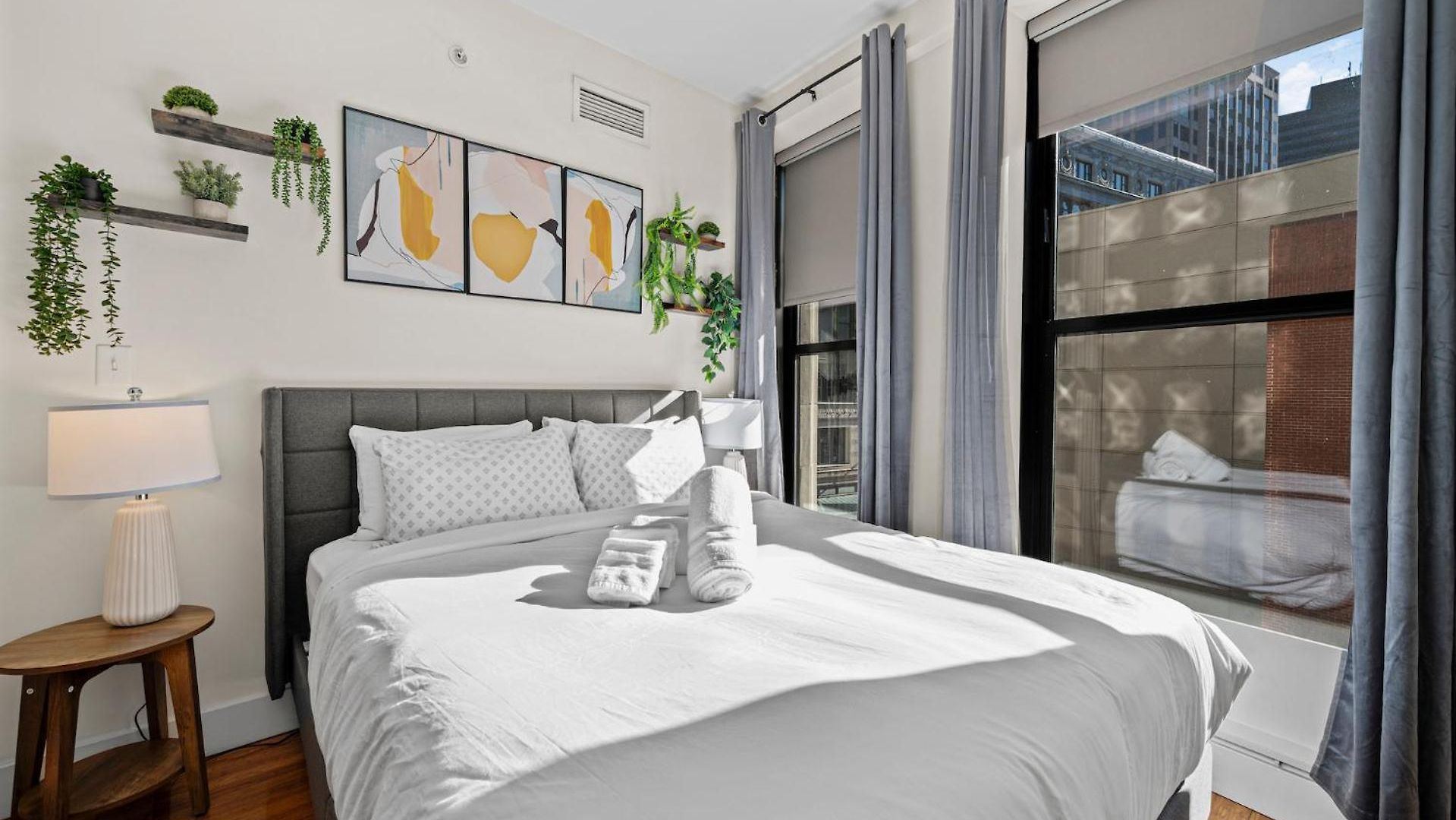 Furnished In Downtown Apartment