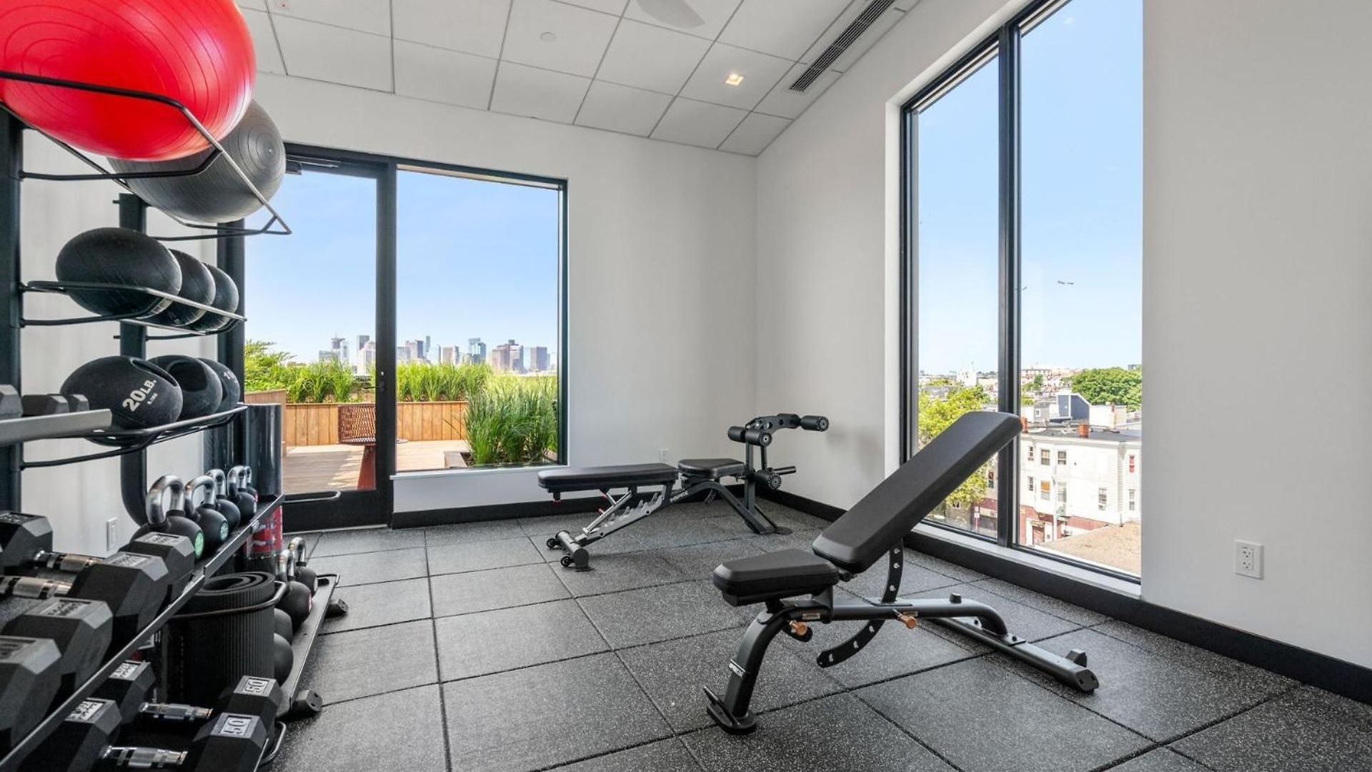 Apartment Luxury Furnished Near Logan Airport *