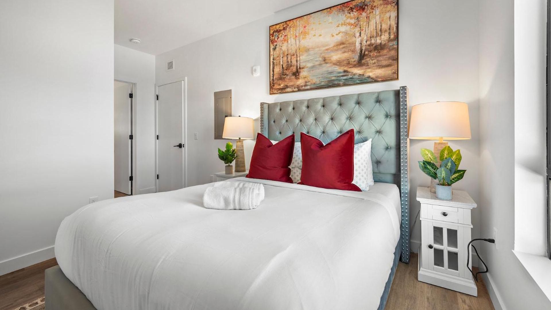 Luxury Furnished Near Logan Airport Apartment
