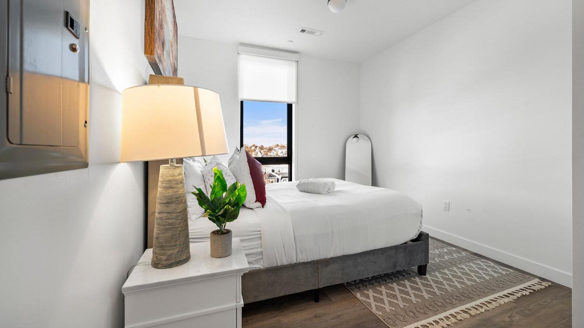 Luxury Furnished Near Logan Airport