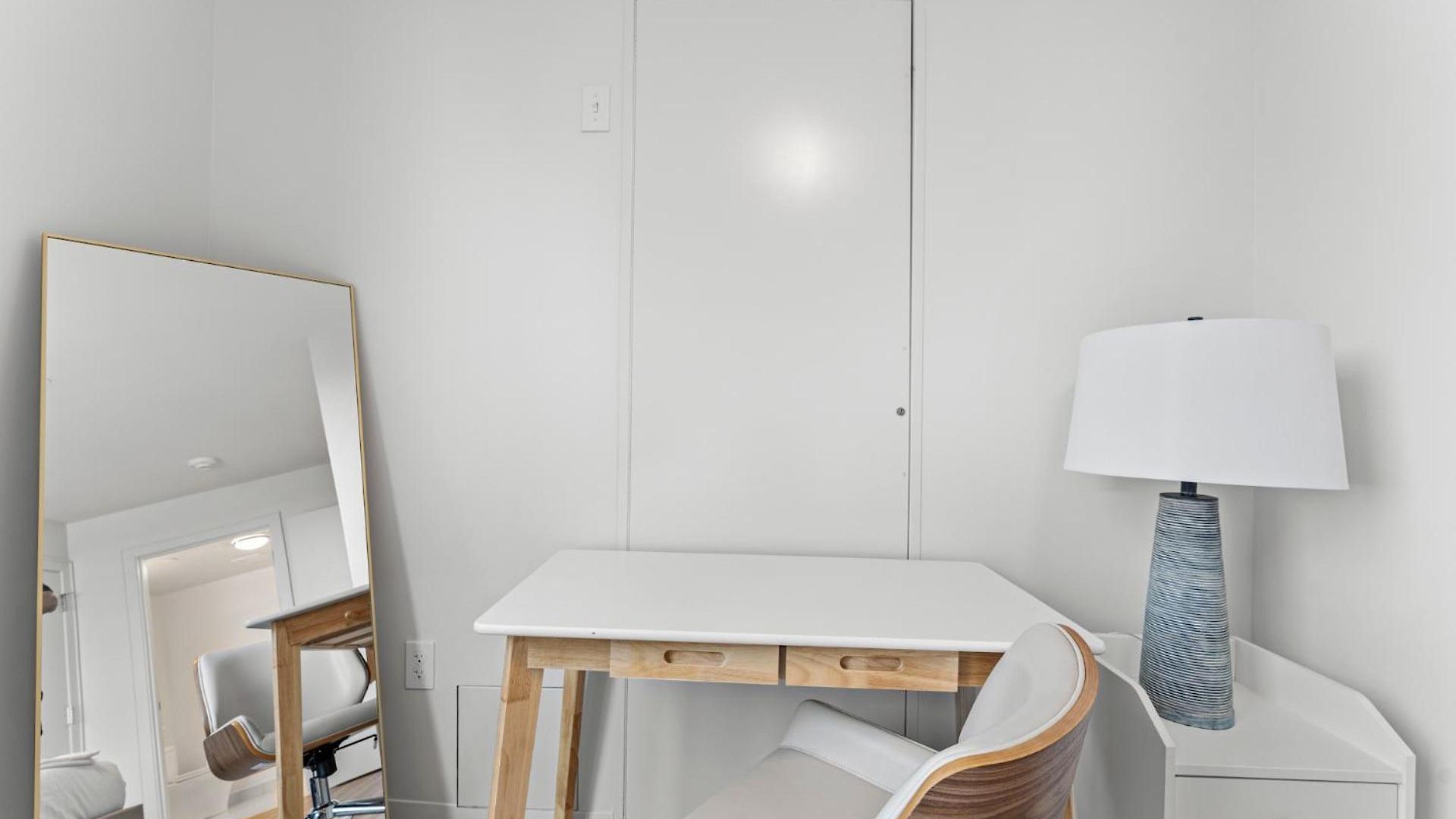 Furnished Luxury Next To Harvard Stadium Boston