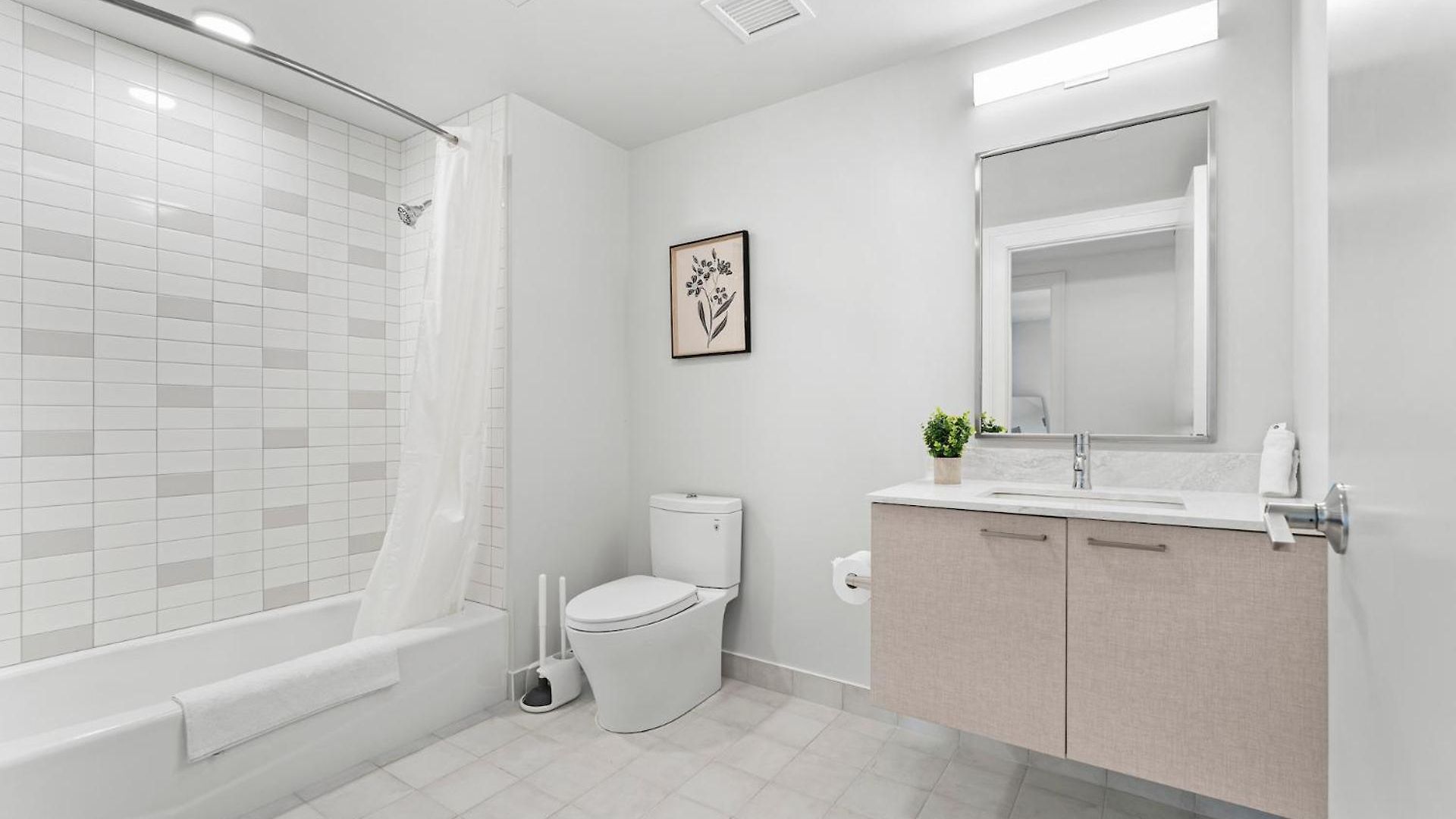 Furnished Luxury Next To Harvard Stadium *