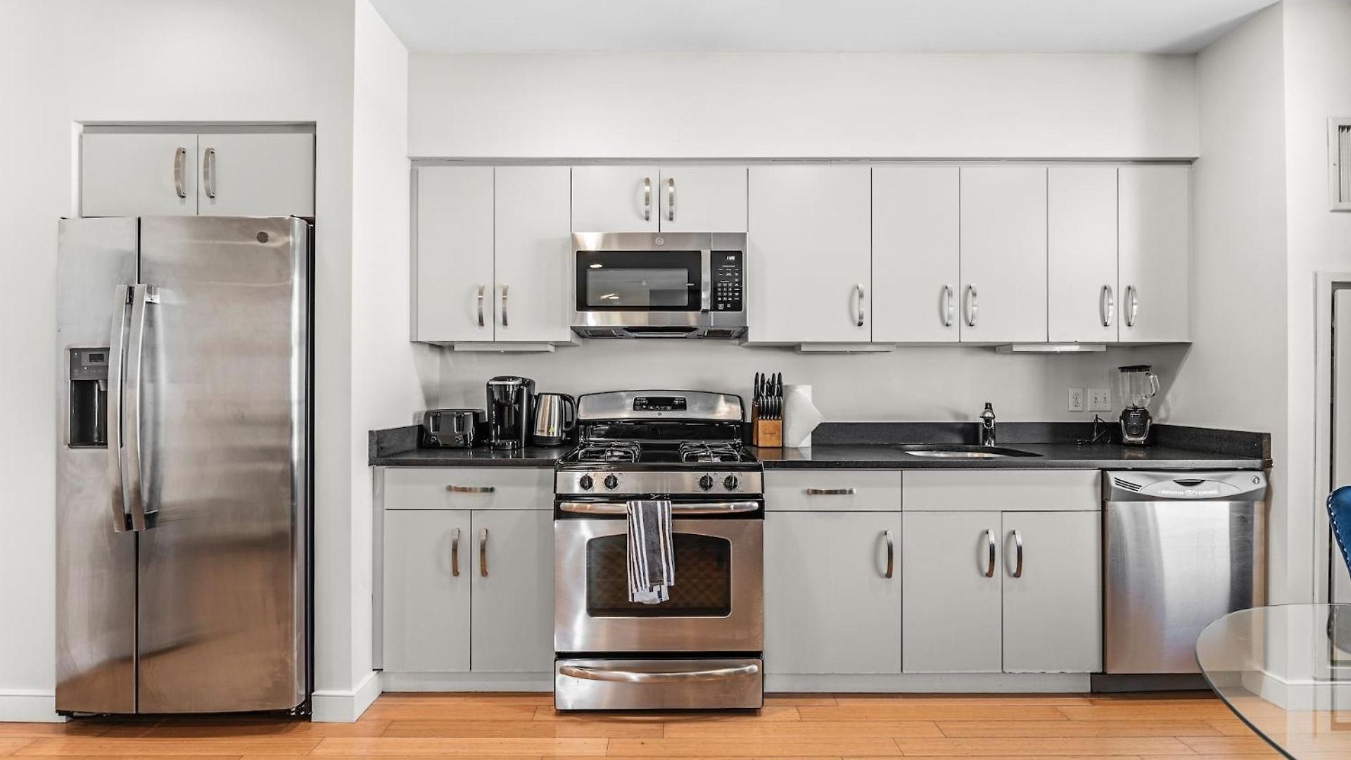 Apartment Beautiful 2br In Southend