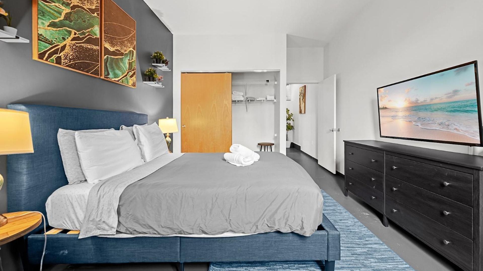 Furnished Loft Style In Southend *