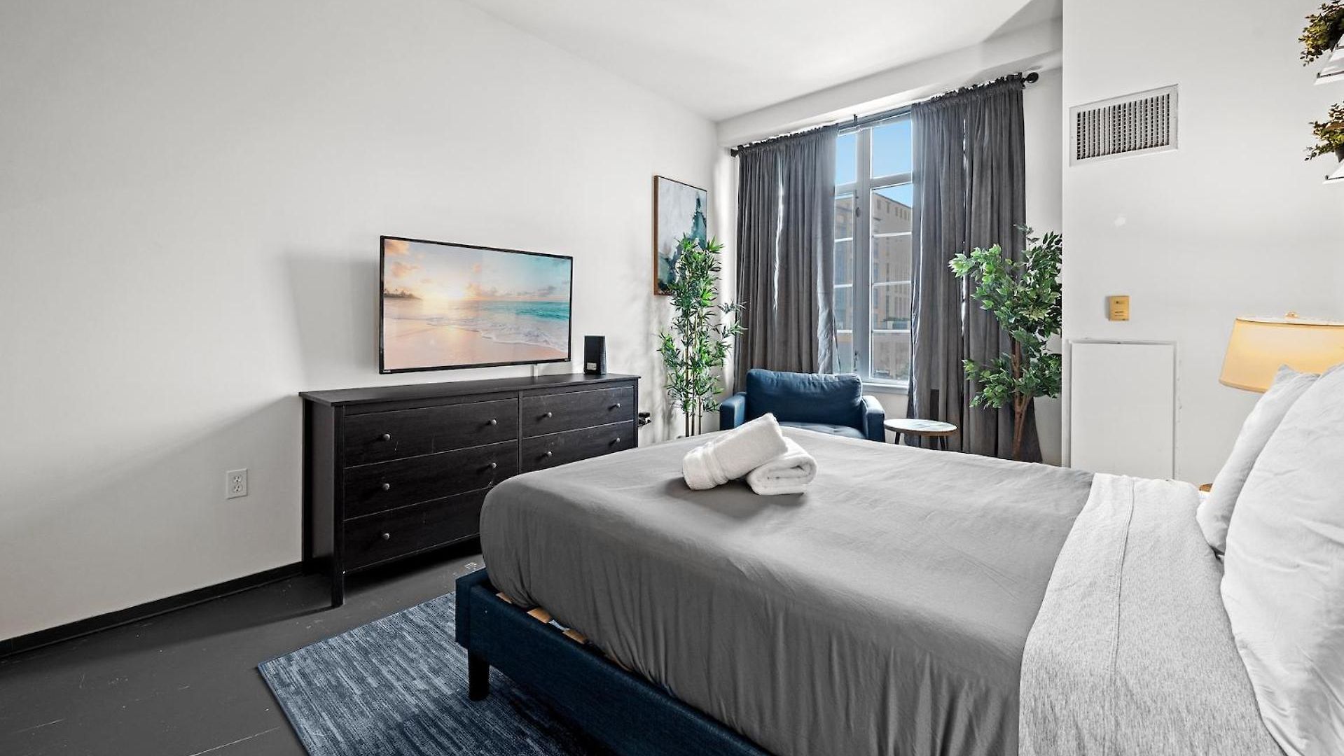 Furnished Loft Style In Southend Apartment Boston