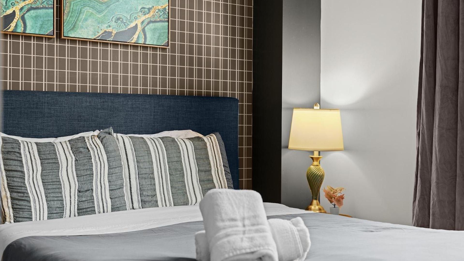 Furnished Loft Style In Southend * Boston