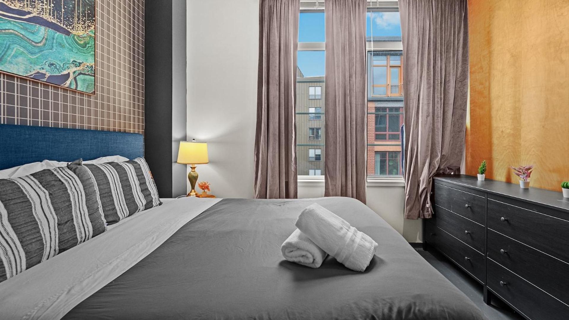 Apartment Furnished Loft Style In Southend Boston