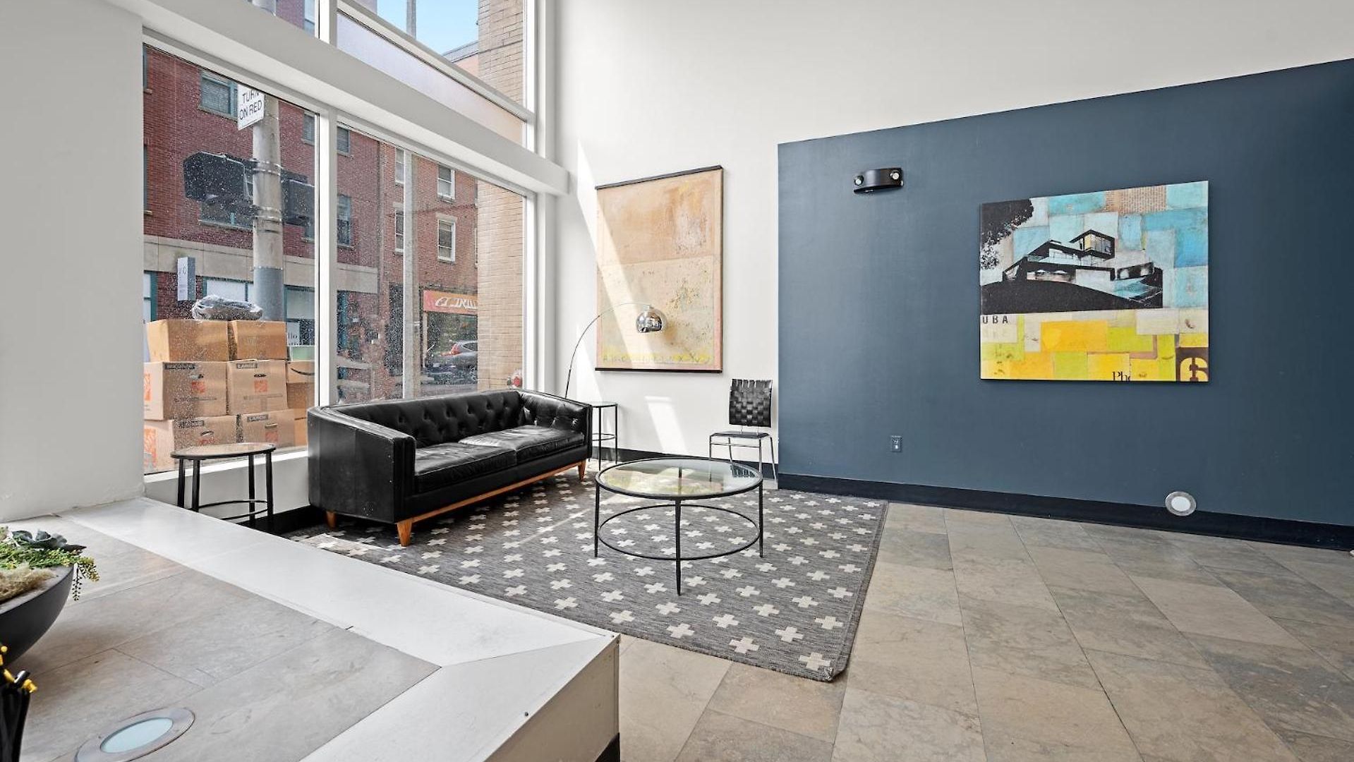 Furnished Loft Style In Southend Boston