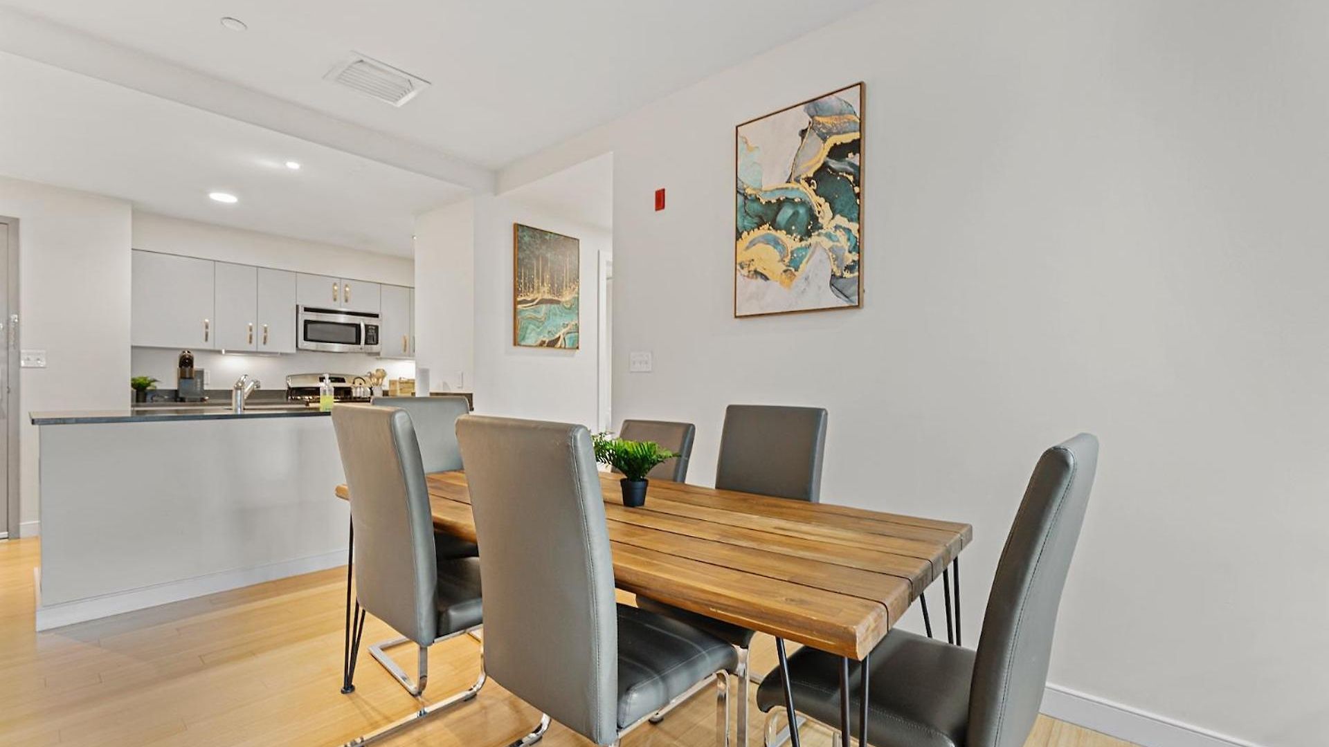 Beautiful 2br In Southend