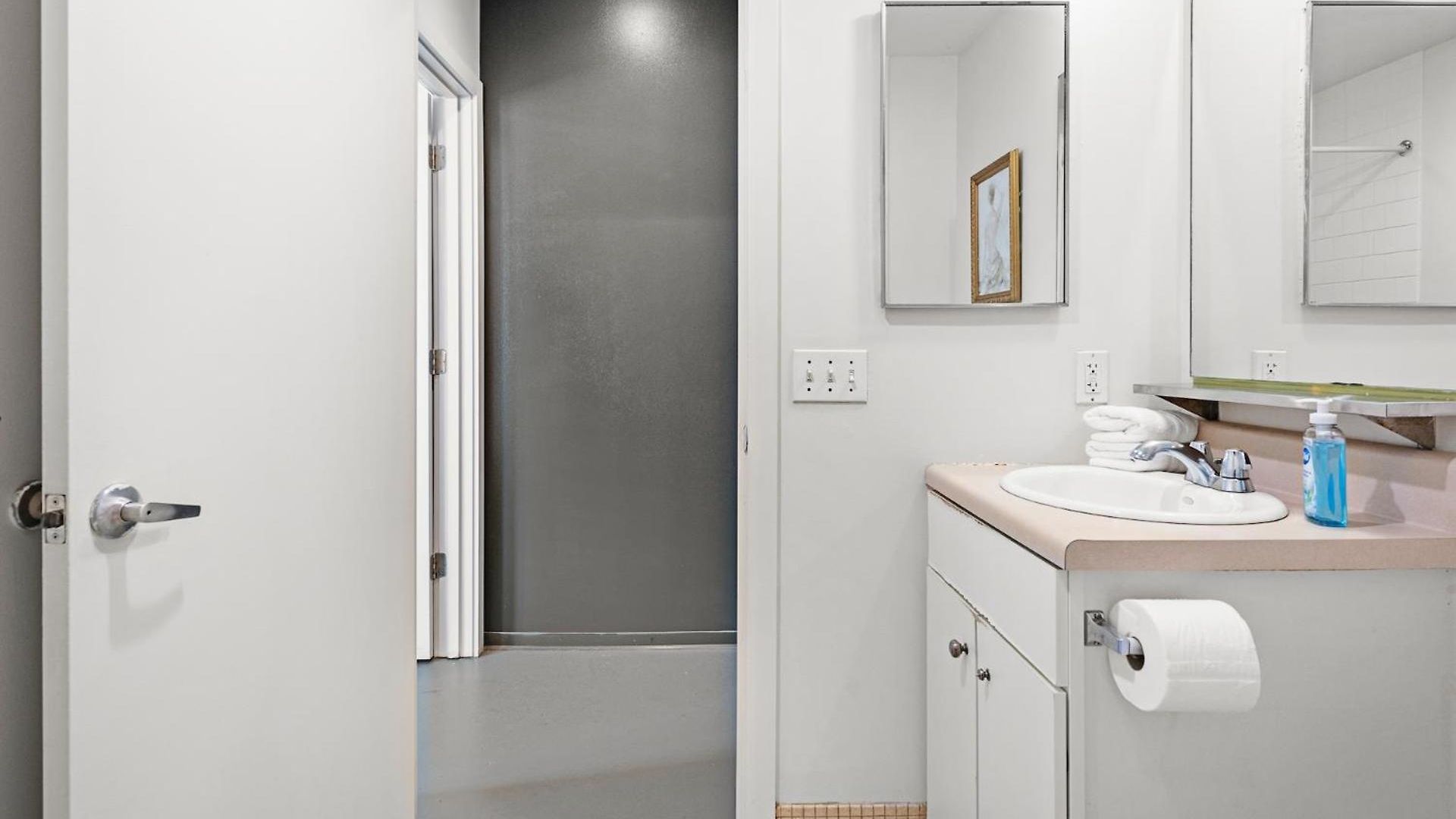 Apartment Furnished Loft Style In Southend Boston