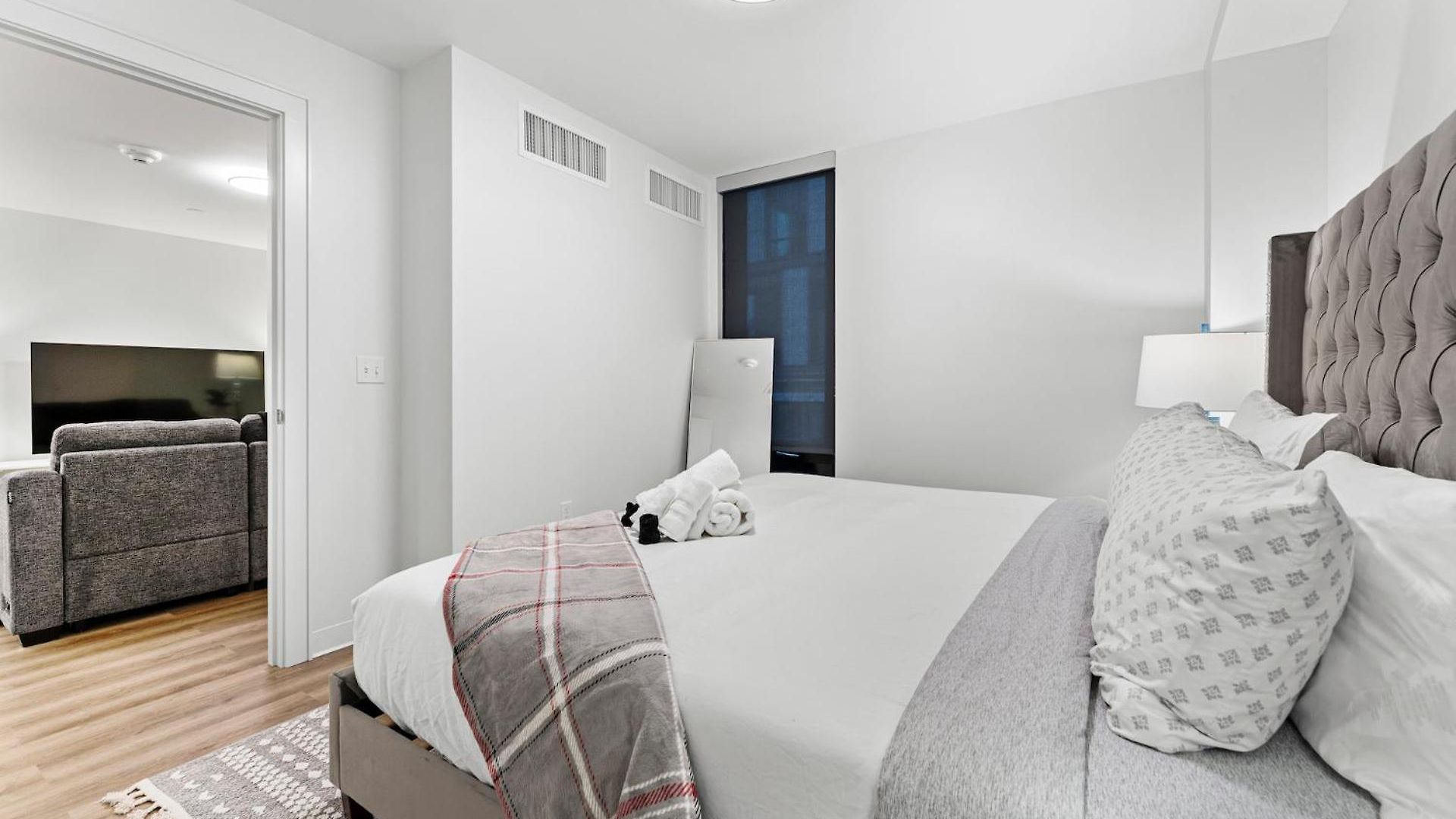 Apartment Furnished Luxury Next To Harvard Stadium Boston