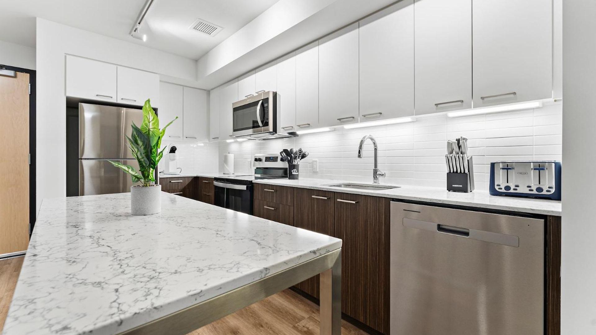 Apartment Furnished Luxury Next To Harvard Stadium