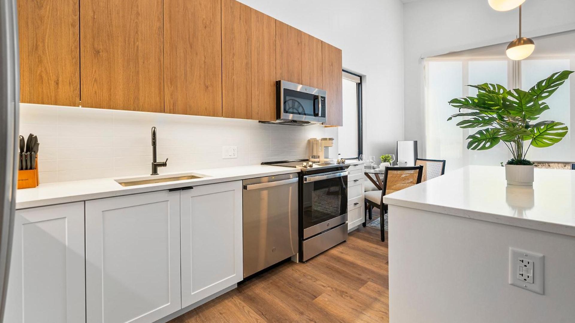 Luxury Furnished Near Logan Airport Apartment Boston