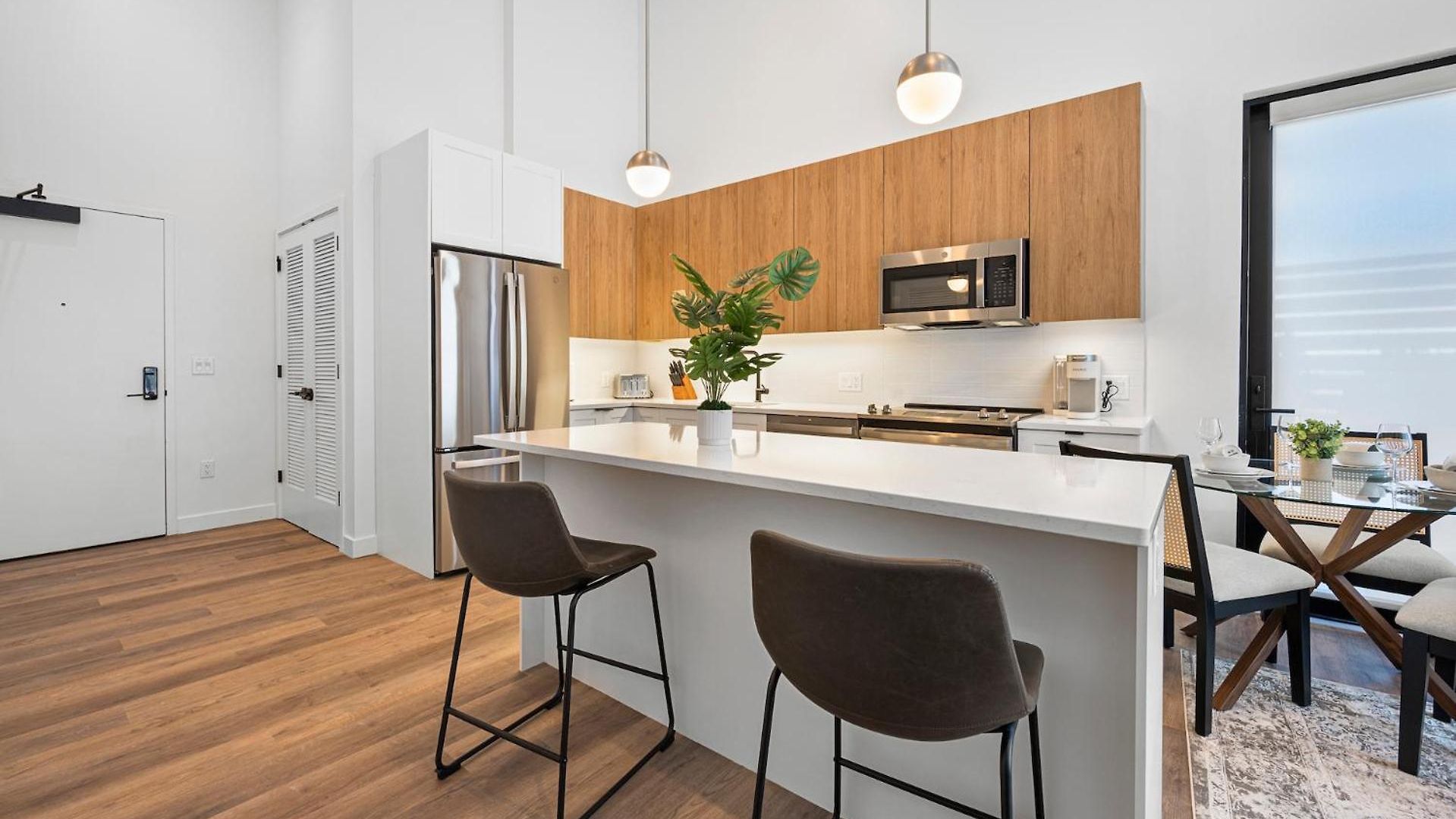 Luxury Furnished Near Logan Airport *