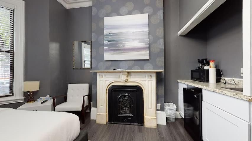 Premier Bay Village Aparthotel Boston