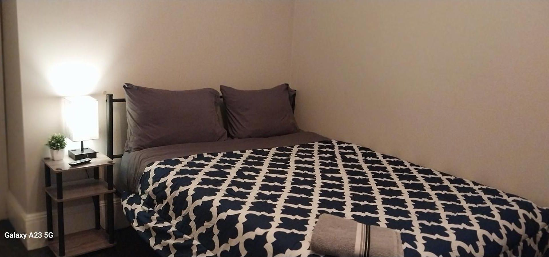 Homestay In Fields Corner Area - 30 Days M Boston