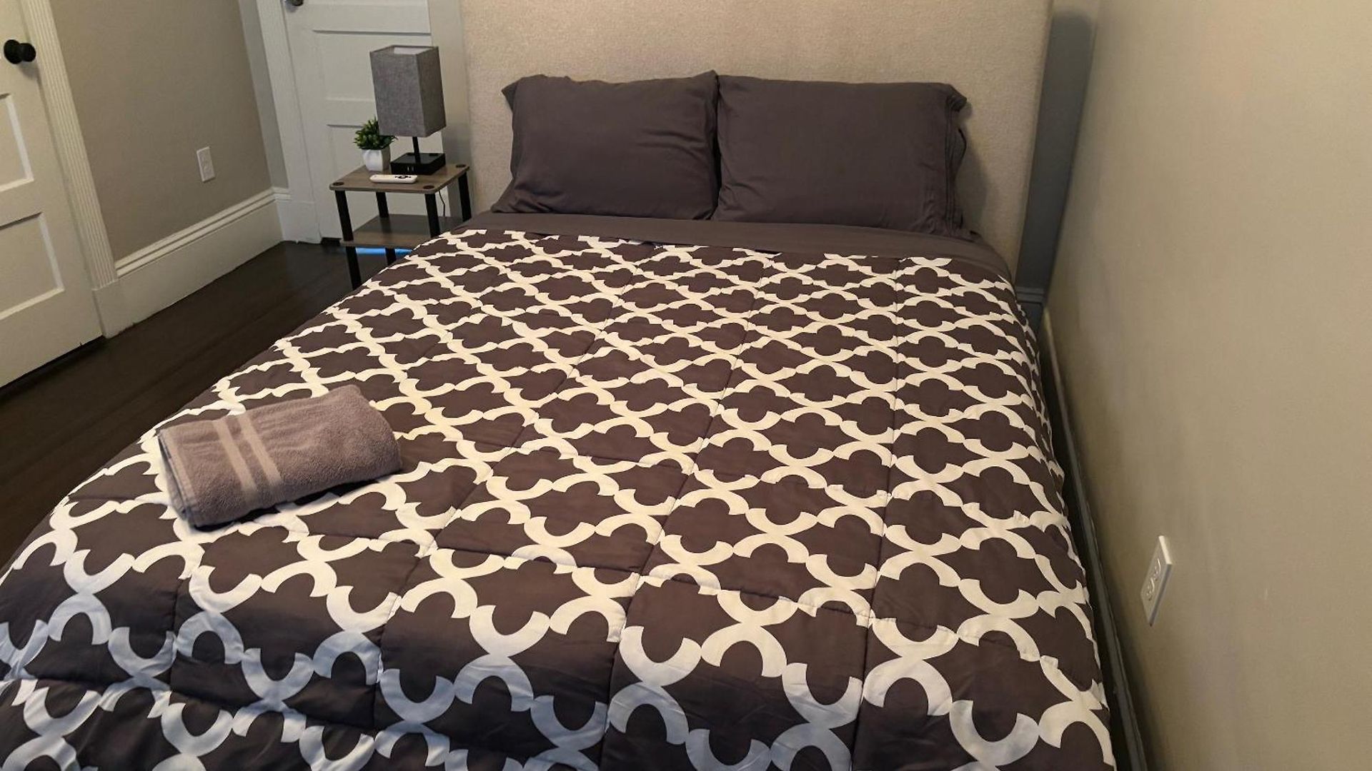 In Fields Corner Area - 30 Days M Homestay Boston