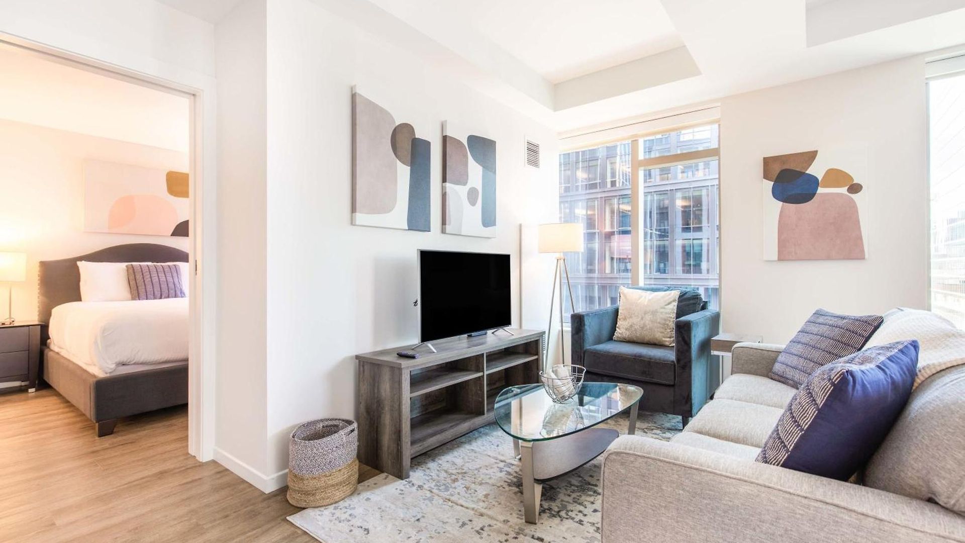 Luxury With Gym Apartment Boston