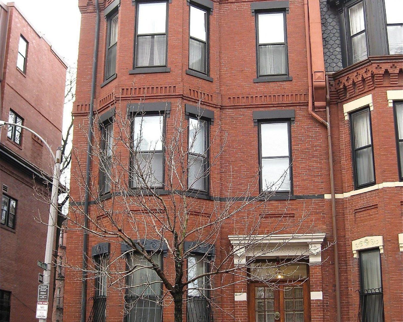 Back Bay Suites Apartment