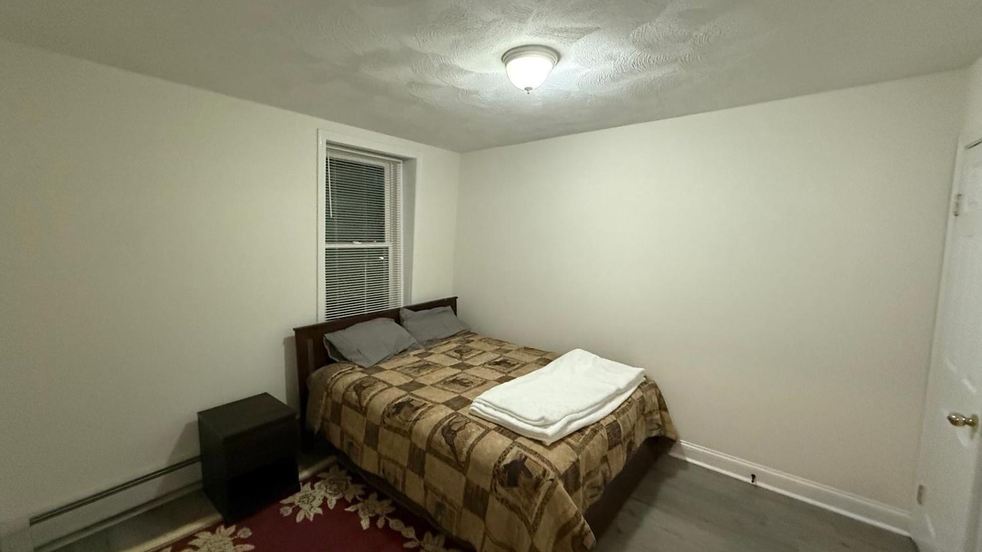 Cozy And Convenient Allston With Private Parking Boston