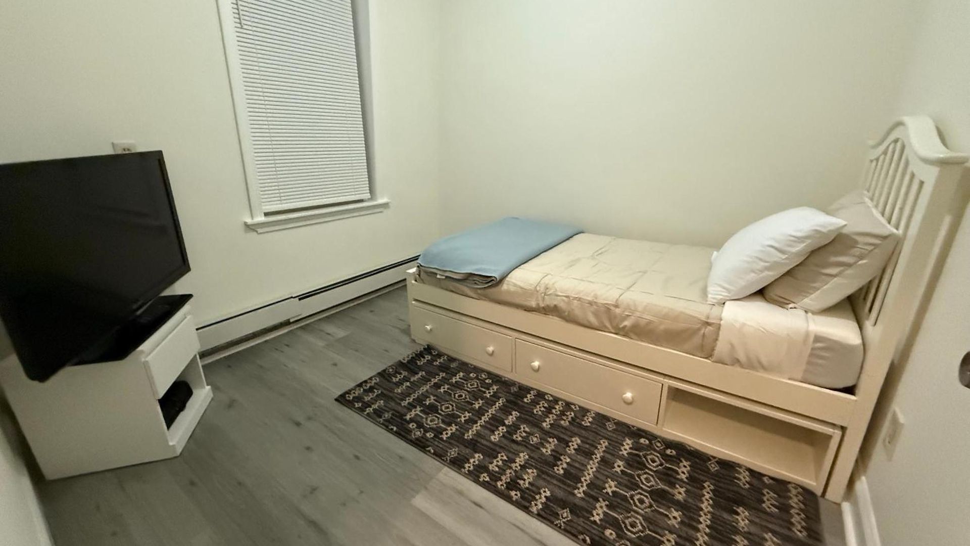 Apartment Cozy And Convenient Allston With Private Parking *