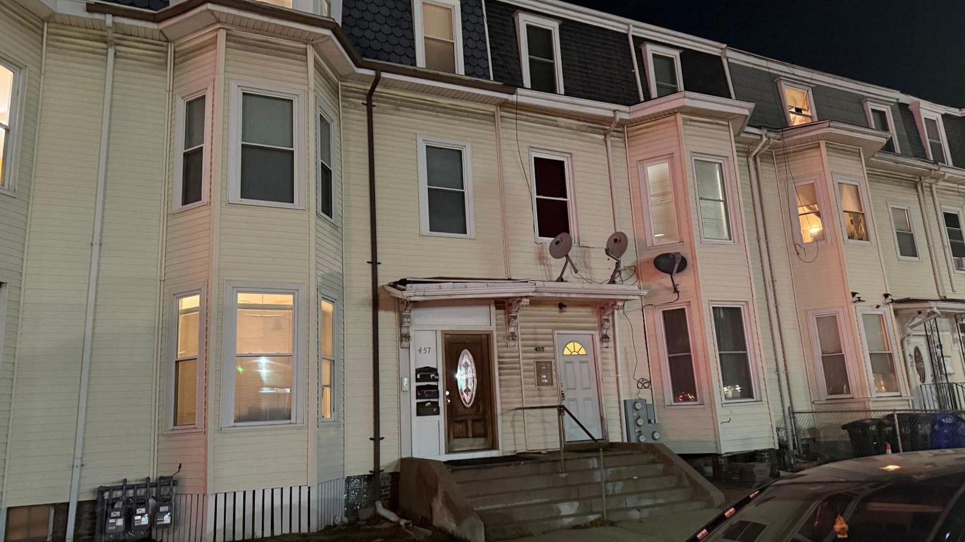 Apartment Cozy And Convenient Allston With Private Parking Boston
