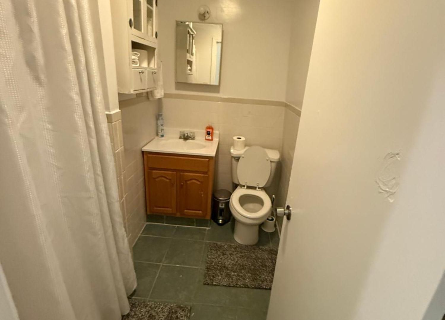 Apartment Cozy And Convenient Allston With Private Parking