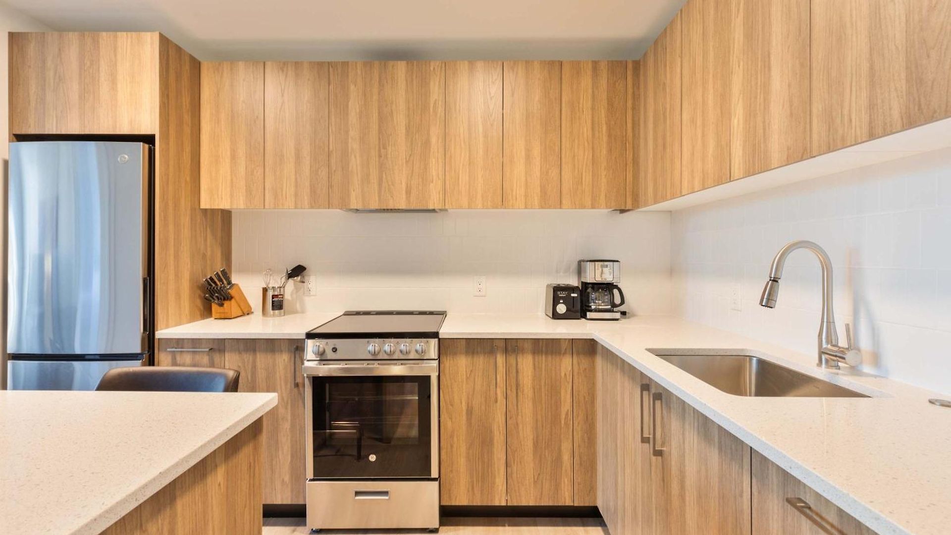 Luxury With Kitchen In Fenway Apartment