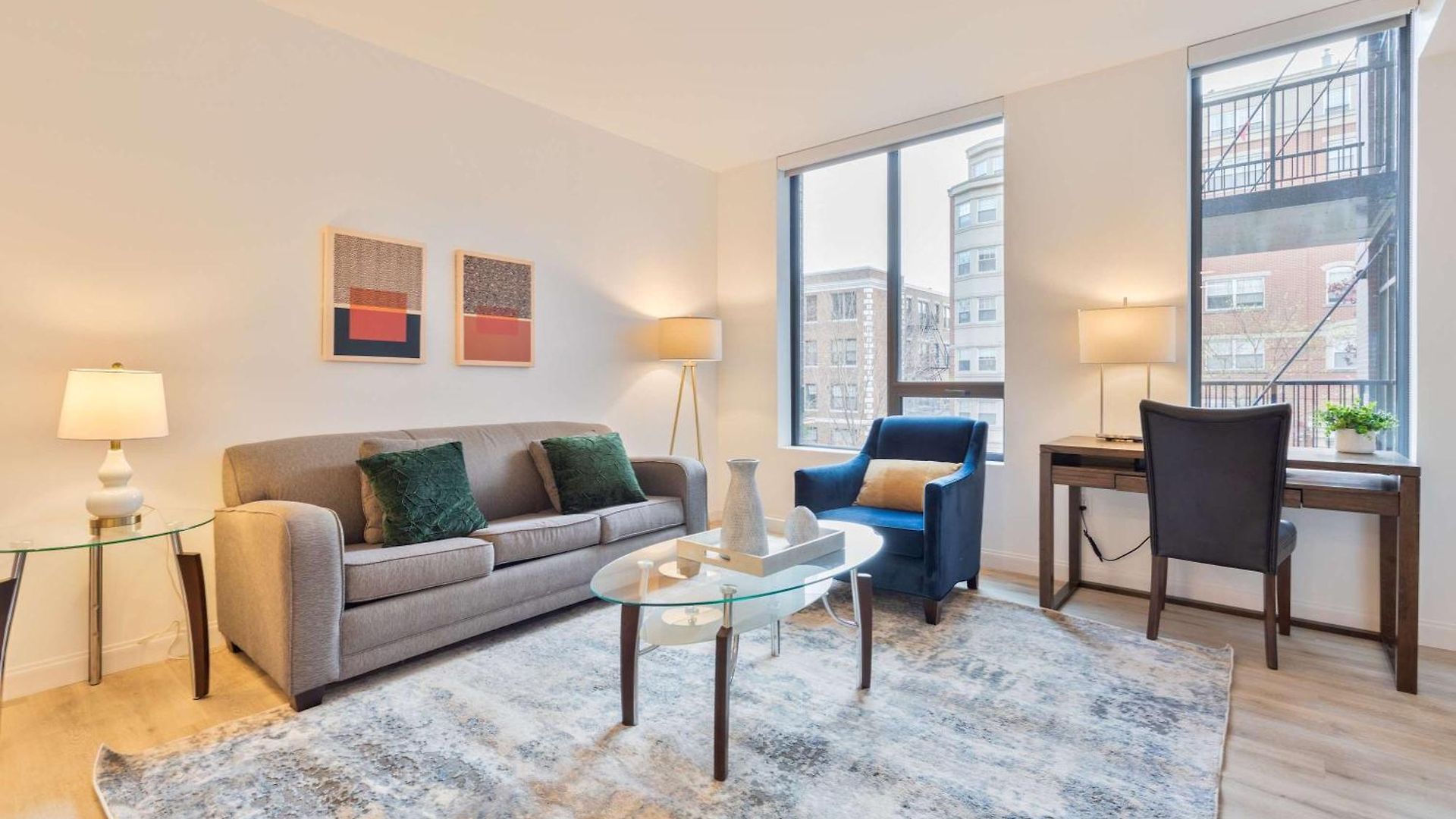 Luxury With Kitchen & Gym Boston